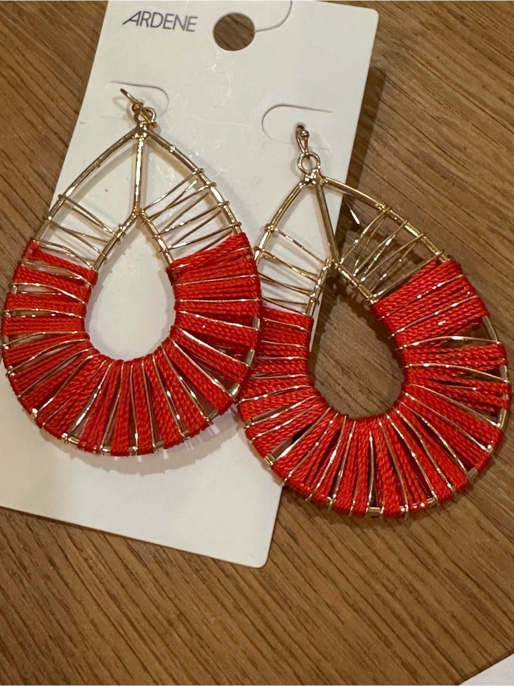 Ardene Gold-Tone Teardrop Earrings with Red Thread Wrap